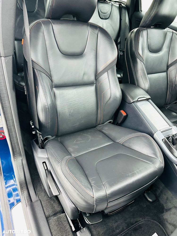 Volvo XC 60 D4 Ocean Race - 16