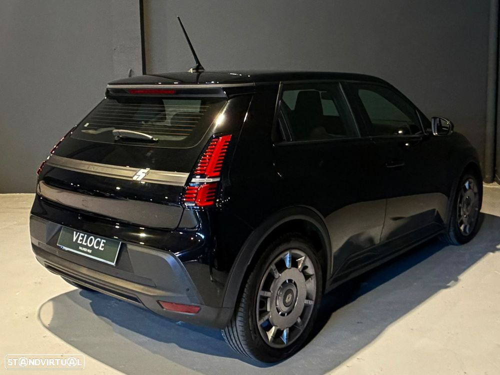 Renault 5 40 kWh Evolution Autonomia Urbana — fotografia 3