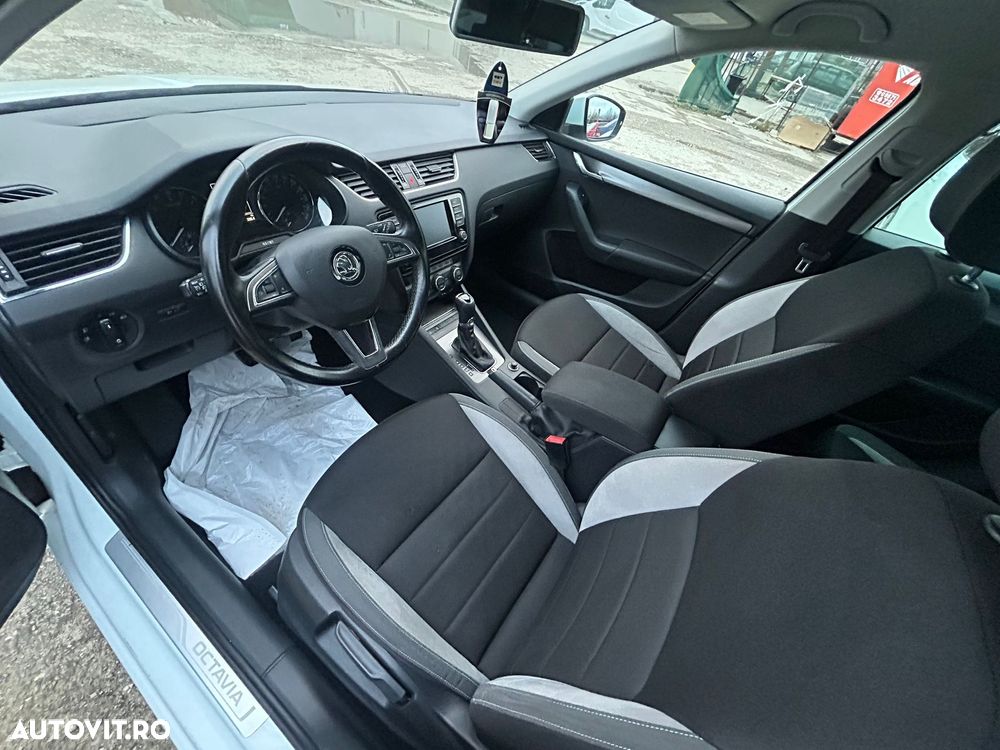 Skoda Octavia 2.0 TDI DSG Style - 9