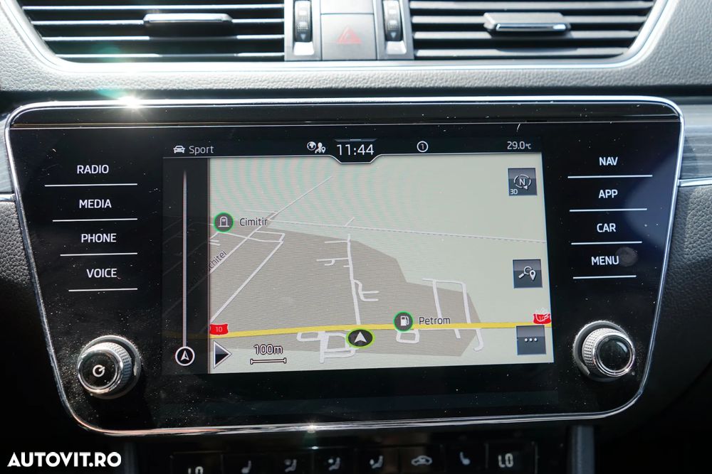 Skoda Superb 2.0 TDI DSG Style - 18
