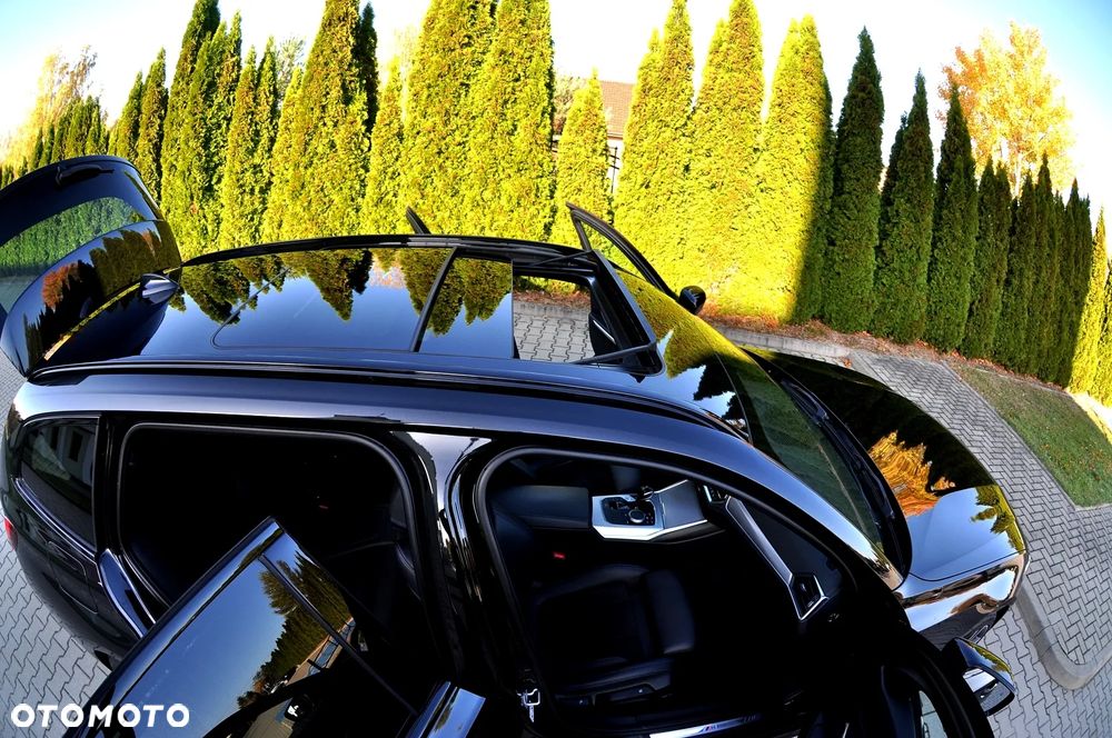 BMW Seria 3 330e xDrive M Sport - 17