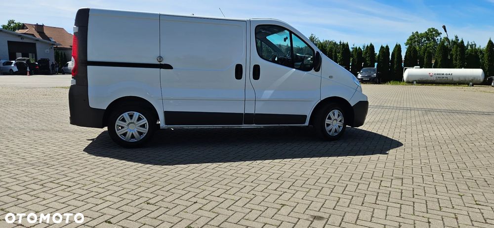 Renault Trafic - 15