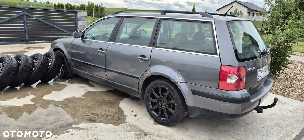 Volkswagen Passat - 4