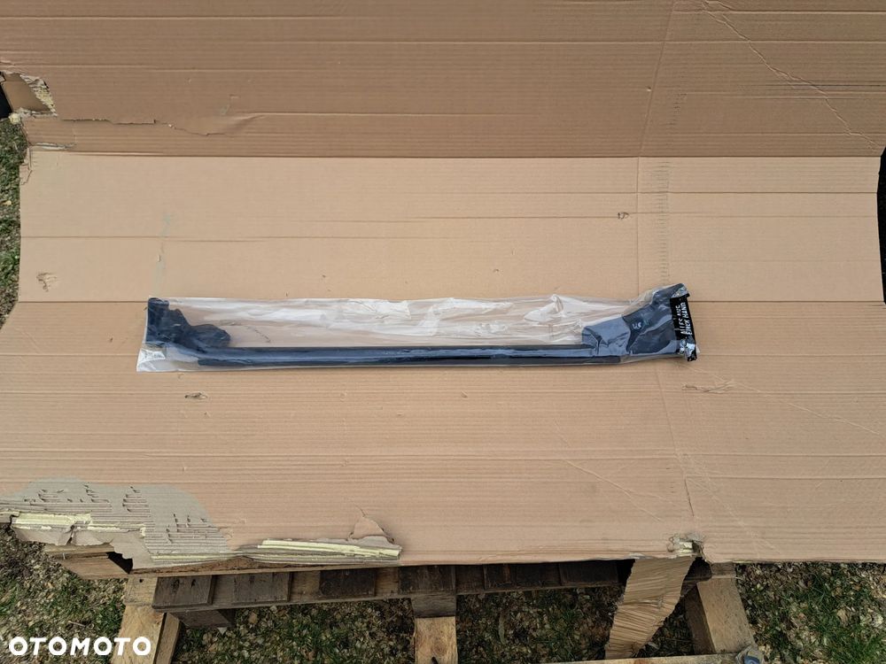 uszczelka drzwi prawy tył tylna Mercedes CLA A1187350800 - 1