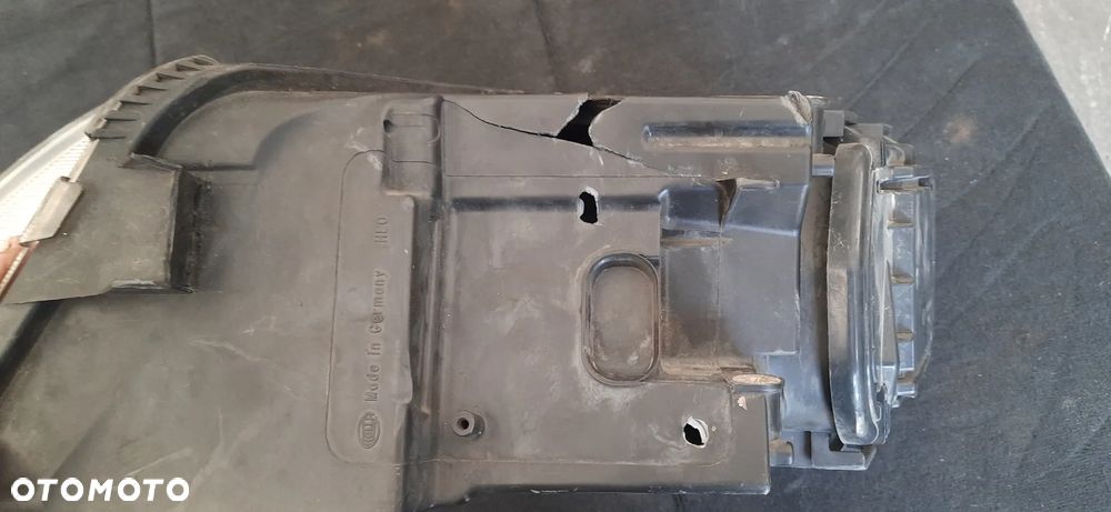 Audi A6 c6 FL Prawa lampa Bi ksenon z dziennymi Led  4f0941030 1el009925-52 hella Przetwornica 8k0941597 Uszkodzona obudowa - 9