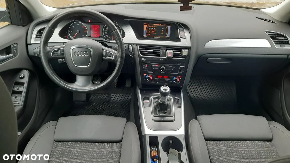 Audi A4 Avant 2.0 TDI DPF Attraction - 14