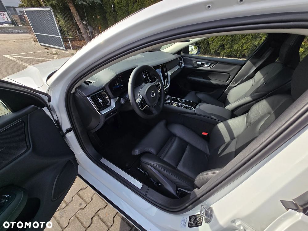 Volvo S60 T8 Recharge AWD Ultimate Dark - 11