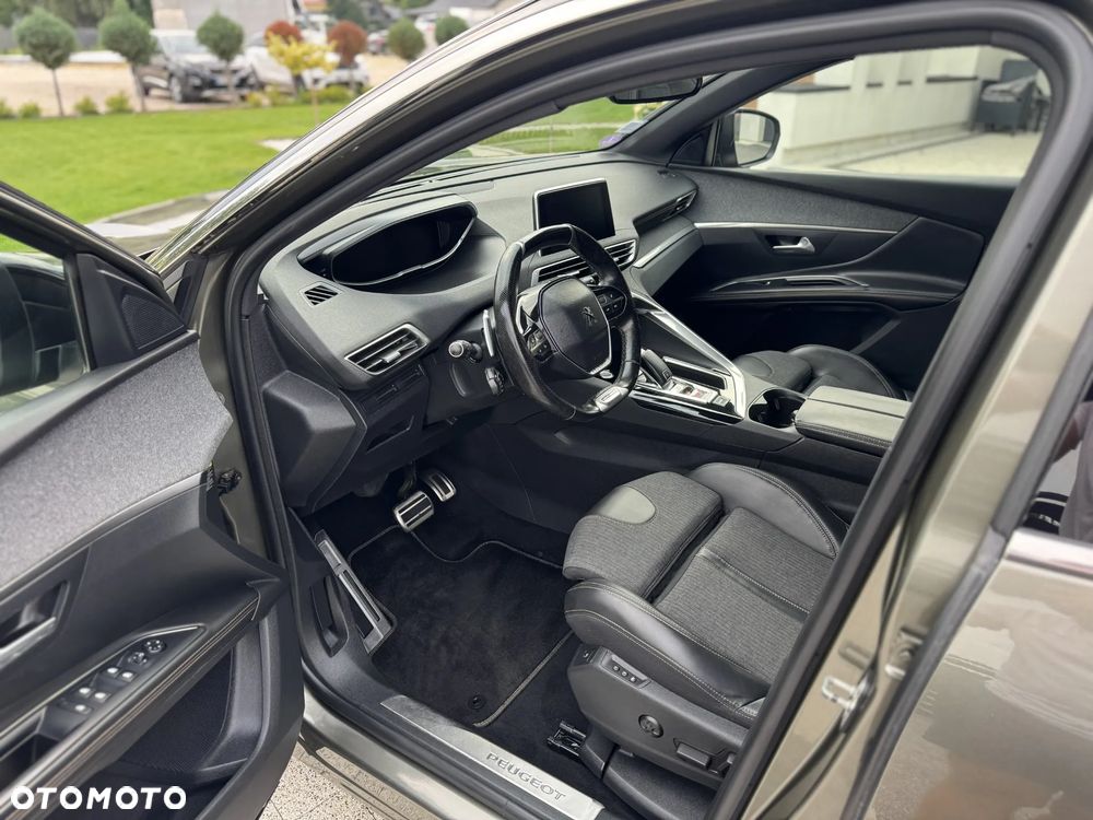Peugeot 5008 - 18