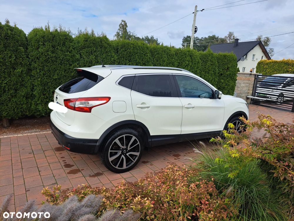 Nissan Qashqai - 2