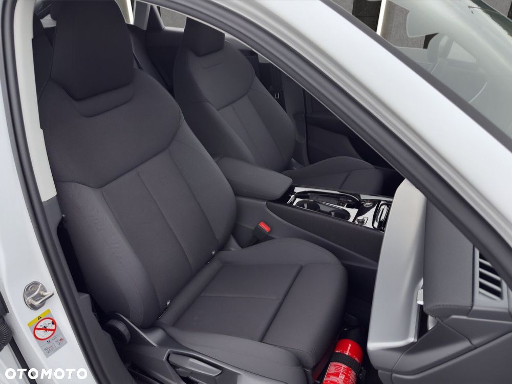 Audi Q3 Sportback - 16