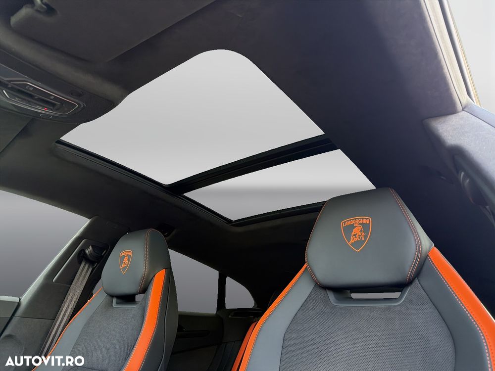 Lamborghini URUS - 10