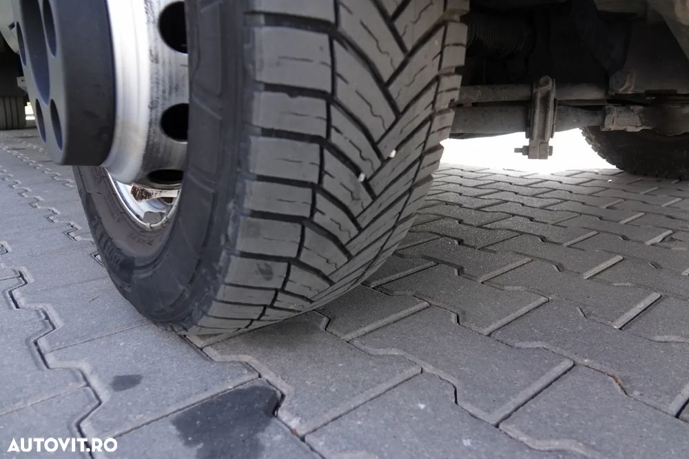 Iveco DAILY 72-NP / CONTAINER 6,2 m / HI-MATIC / ELEVATOR 1.000 KG / RULOU / GVWR 7.200 KG / IMPORTAT - 19