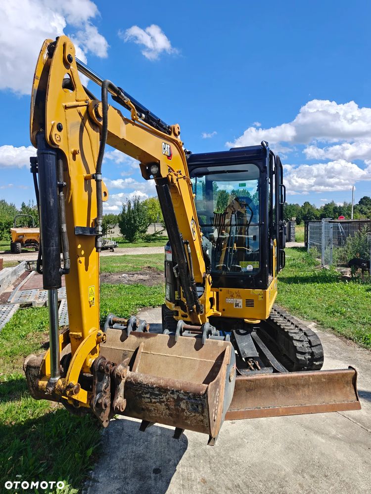 Caterpillar 302.7 - 3