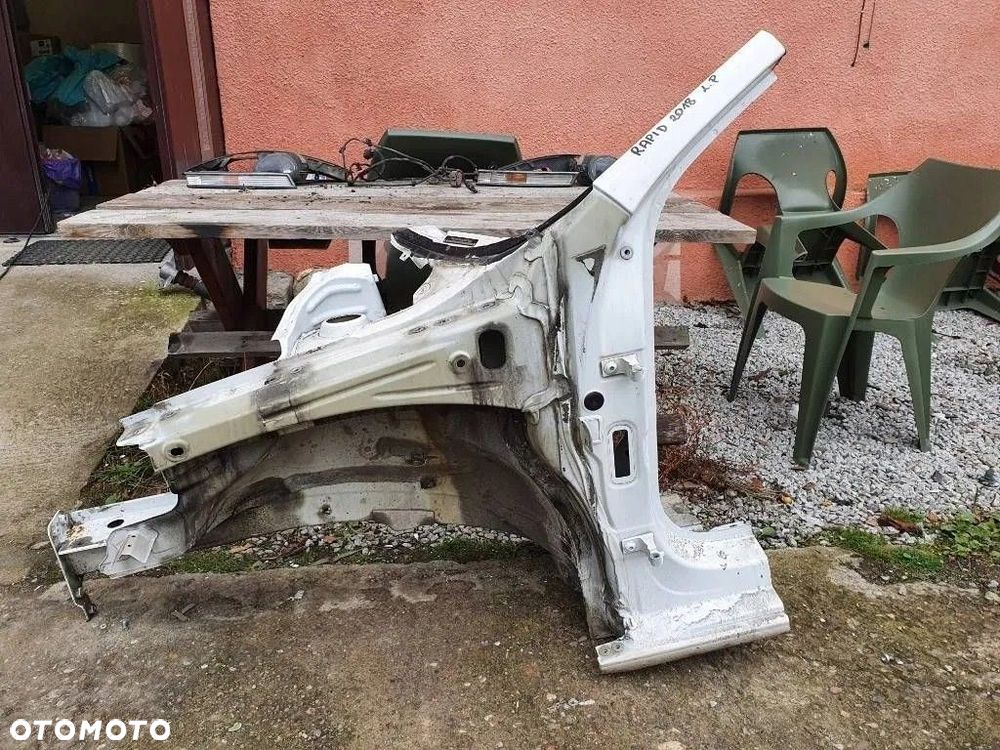 Skoda Rapid 2018 Przód lewa Ćwiartka przednia podłuznica fartuch - 1