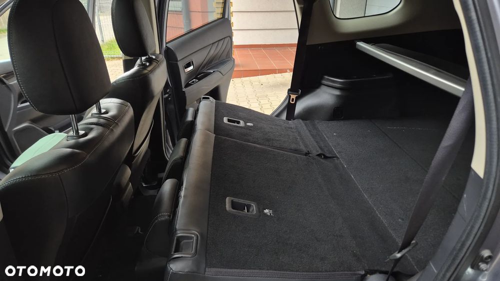 Mitsubishi Outlander - 29