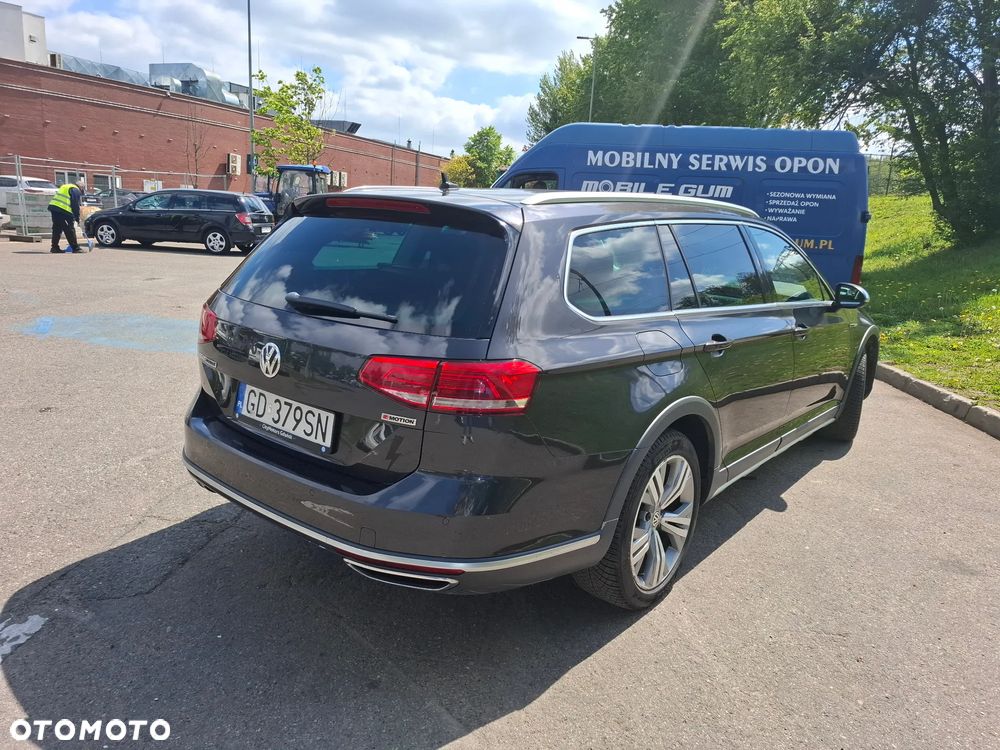 Volkswagen Passat - 5