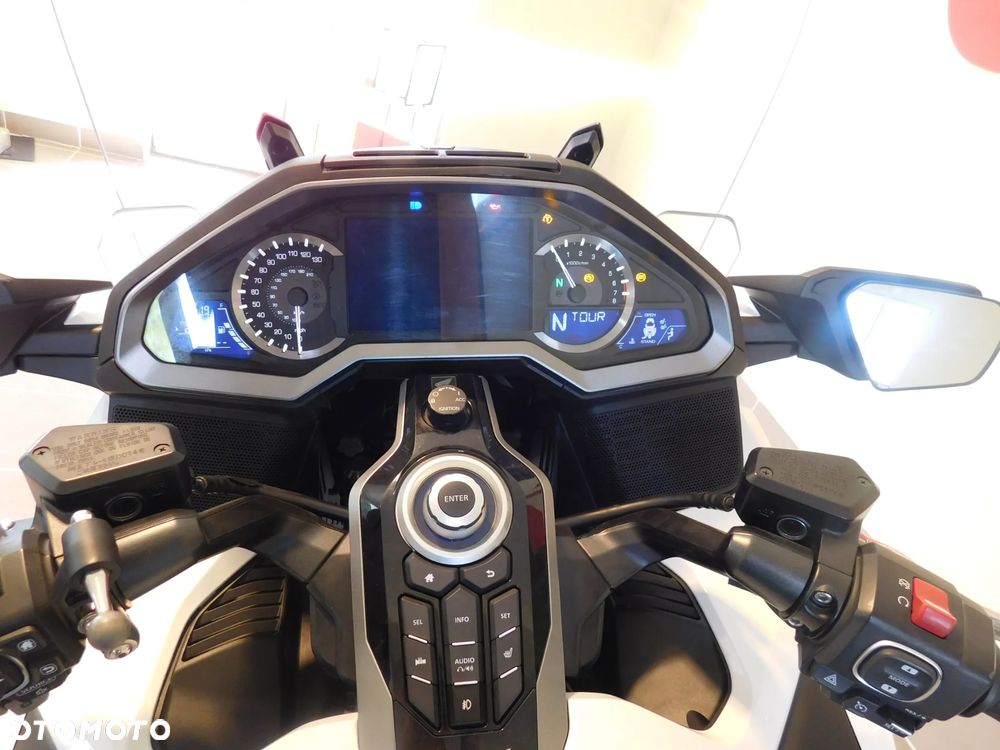 Honda GL - 6