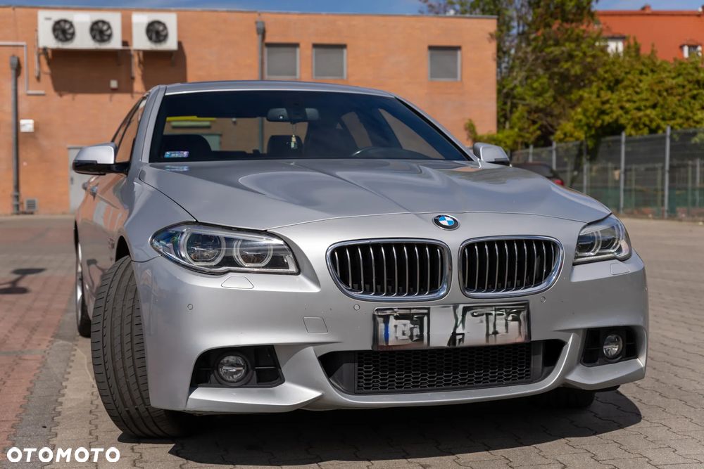 BMW Seria 5 520d xDrive - 4