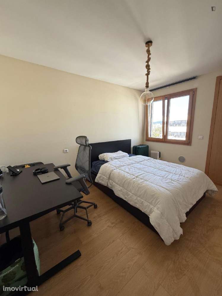 Quarto - localizado em Lisbon - Grande imagem: 5/9