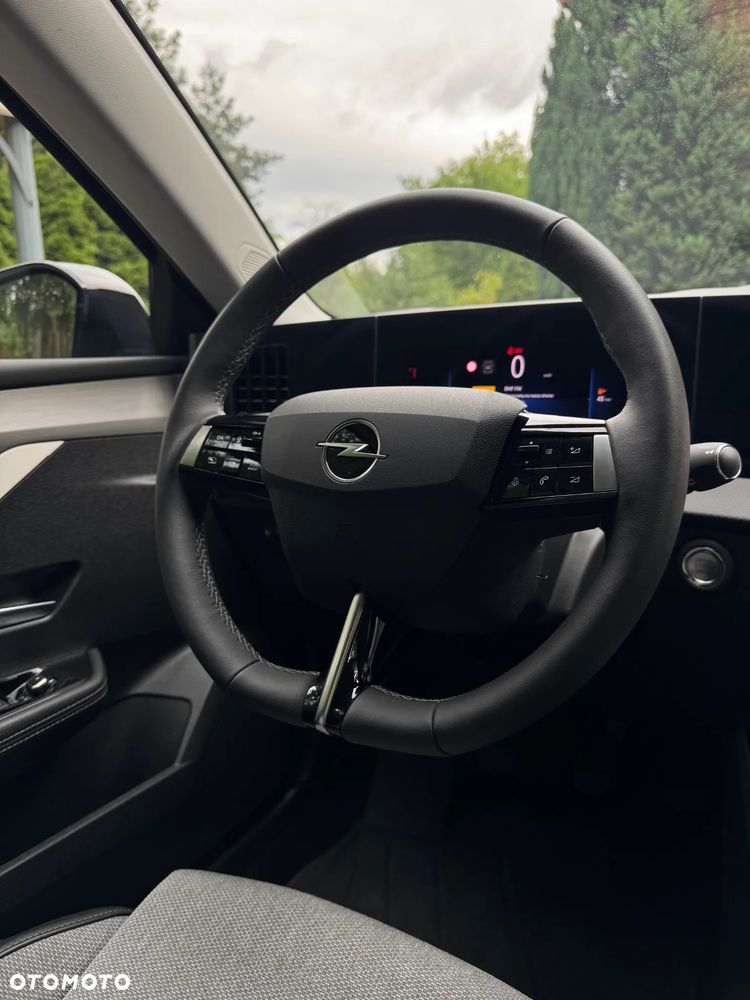 Opel Astra 1.2 T Elegance S&S - 19