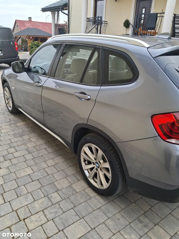BMW X1 xDrive18d xLine - 14