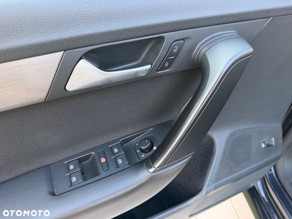 Volkswagen Passat 2.0 TSI Comfortline - 10