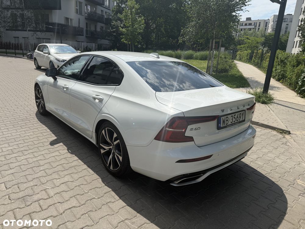 Volvo S60 T4 R-Design - 5