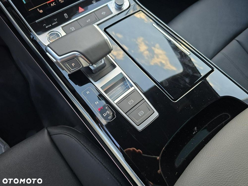 Audi A8 50 TDI quattro tiptronic - 14