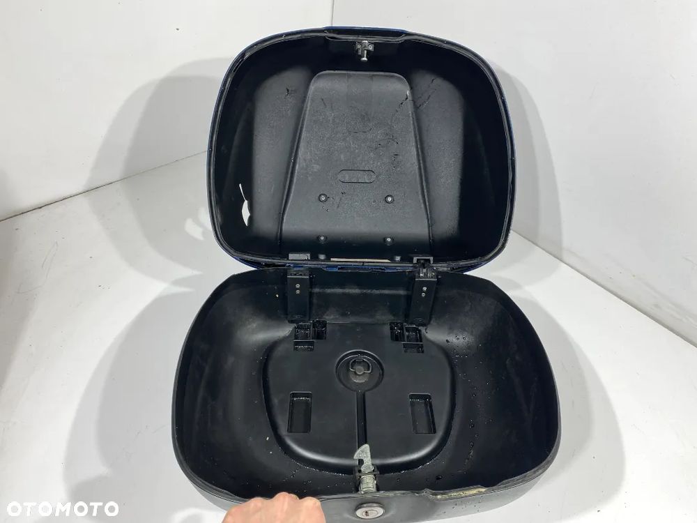 Kufer schowek  Piaggio Medley 125 - 3