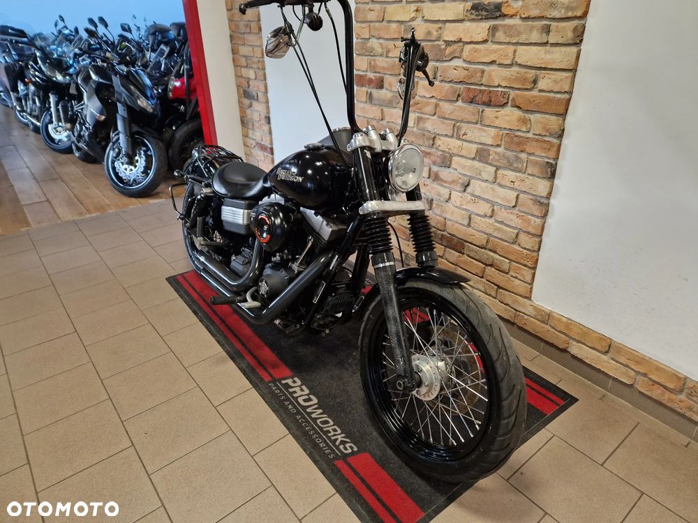 Harley-Davidson Dyna Street Bob - 10