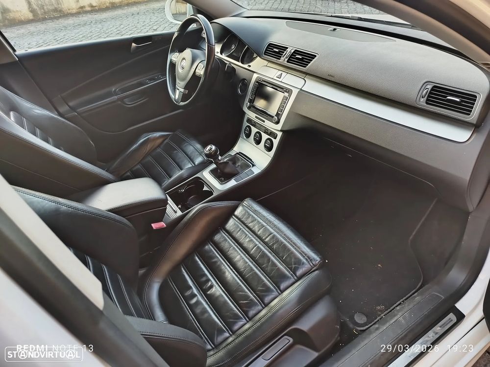 VW Passat 2.0 TDI Sportline R-Line - 14