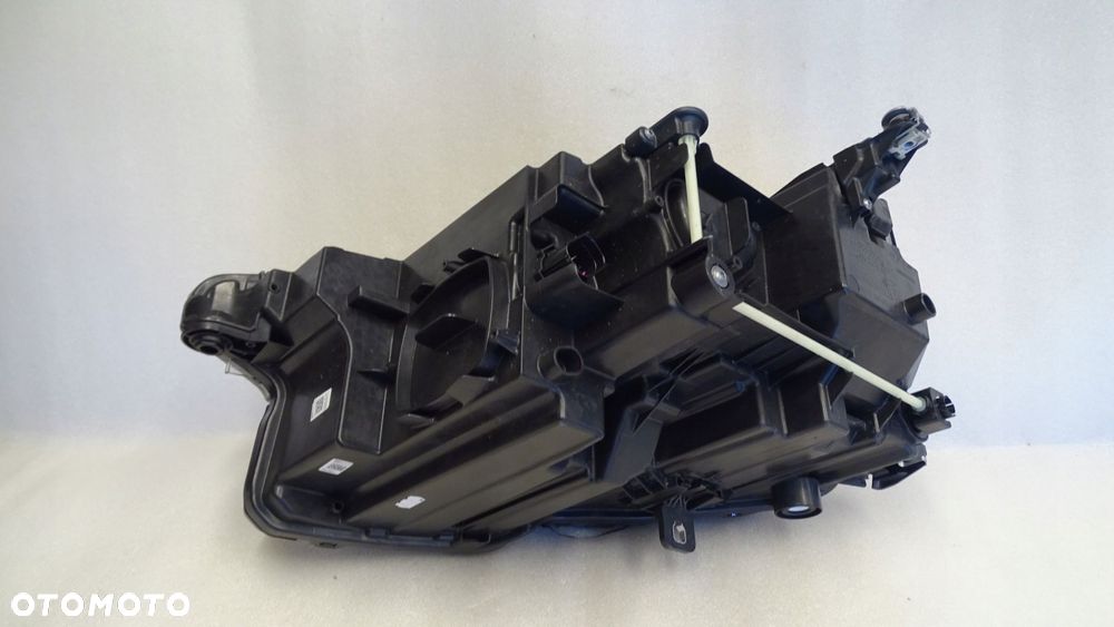 audi q4 e-tron - lampa przednia prawa full led - 11