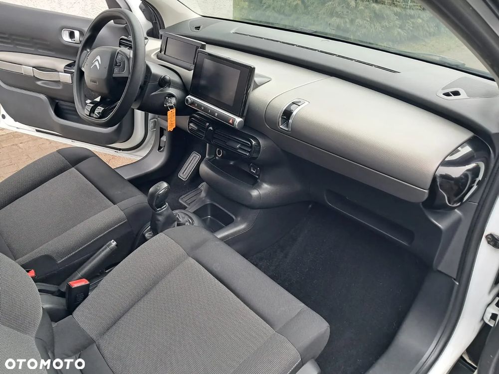 Citroën C4 Cactus - 16