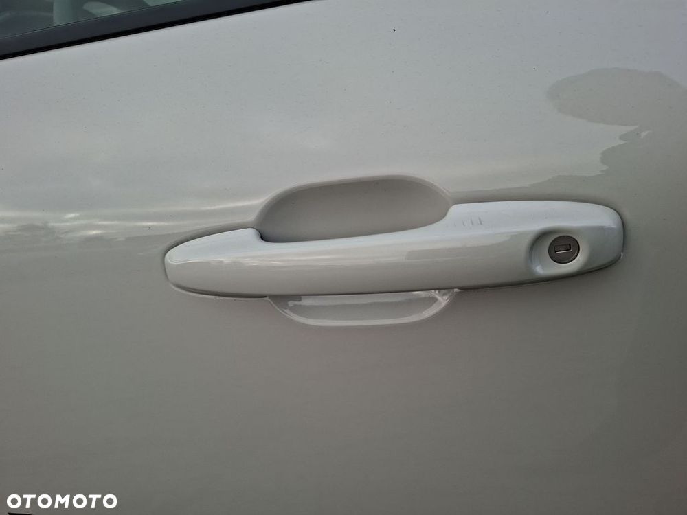 Ford Kuga - 26
