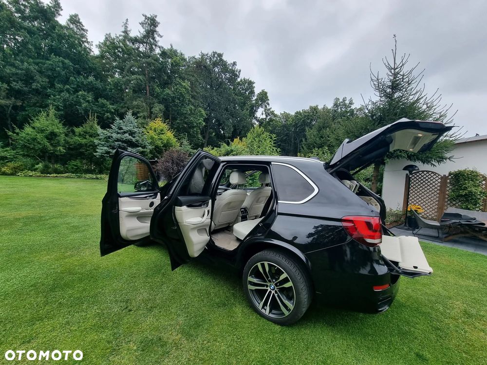BMW X5 M M50d - 23