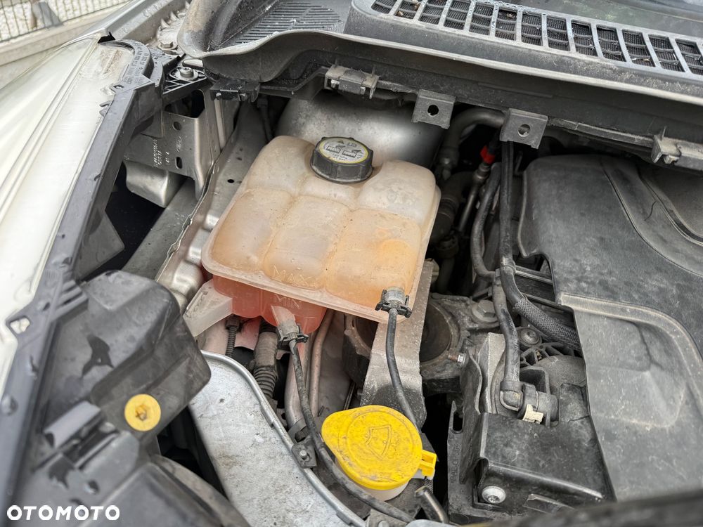 Ford Kuga 2.0 TDCi 2x4 Champions Edition - 25