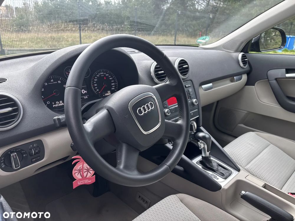 Audi A3 Sportback 1.4 TFSI Ambiente - 20
