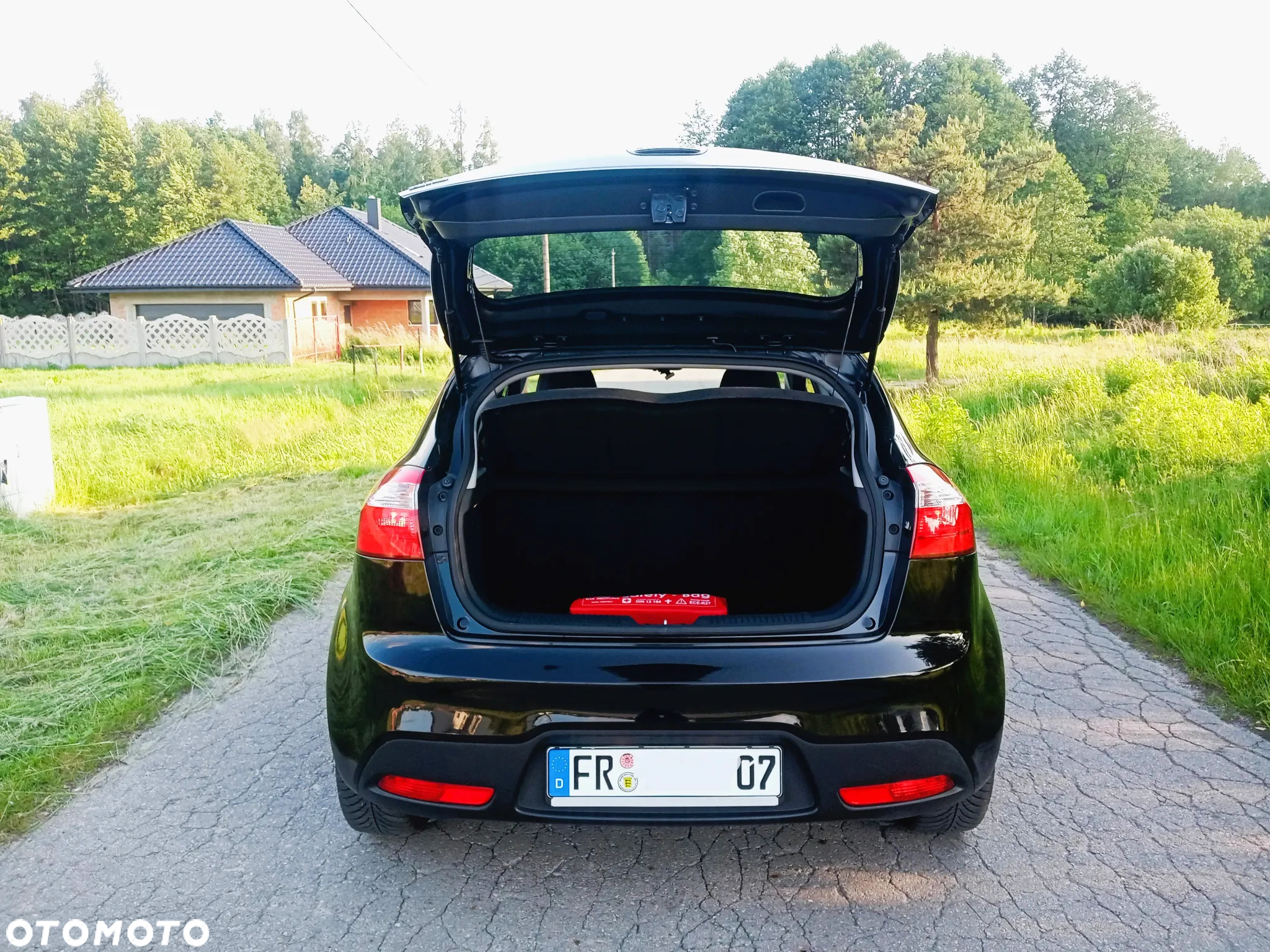 Kia Rio - 14