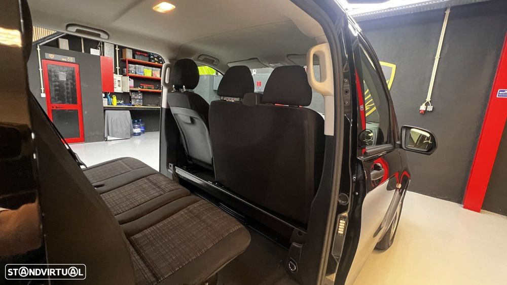 Mercedes-Benz Vito Extra-Longa Aut. SHUTTLE - 34