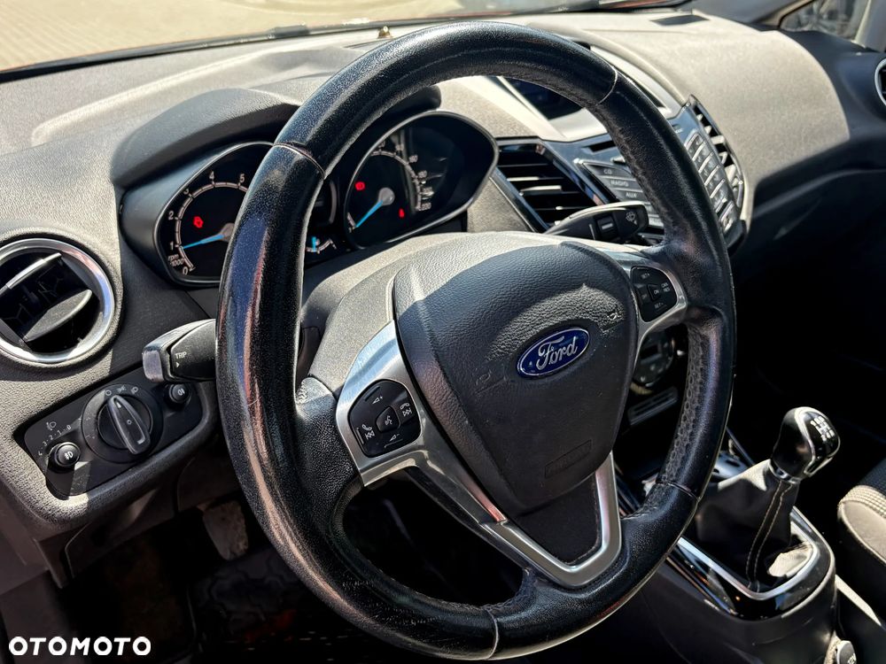 Ford Fiesta 1.0 EcoBoost Titanium - 11