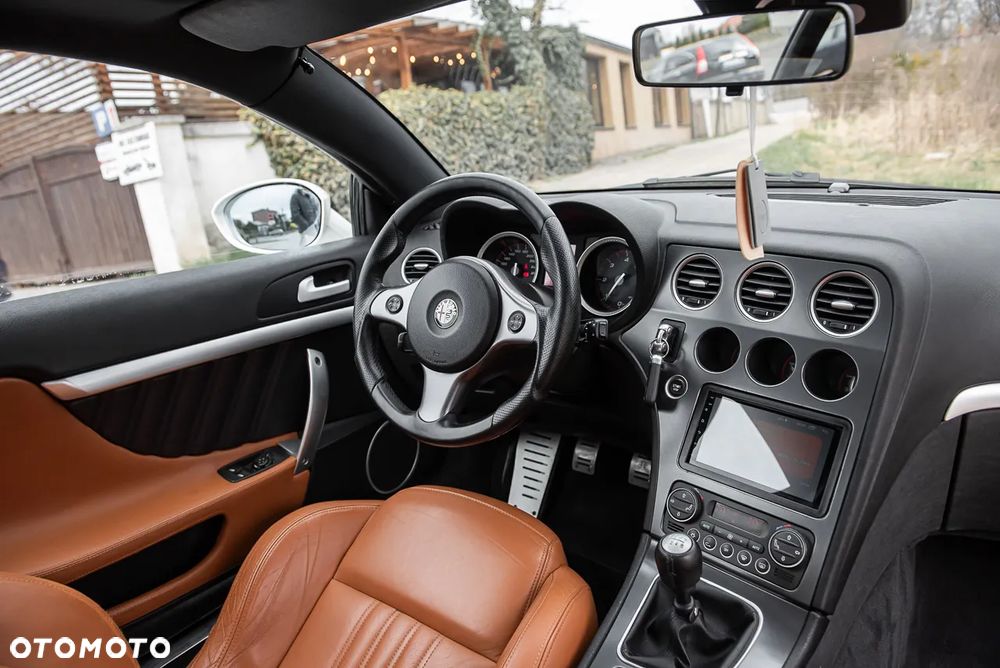 Alfa Romeo Brera 2.4JTDM - 25