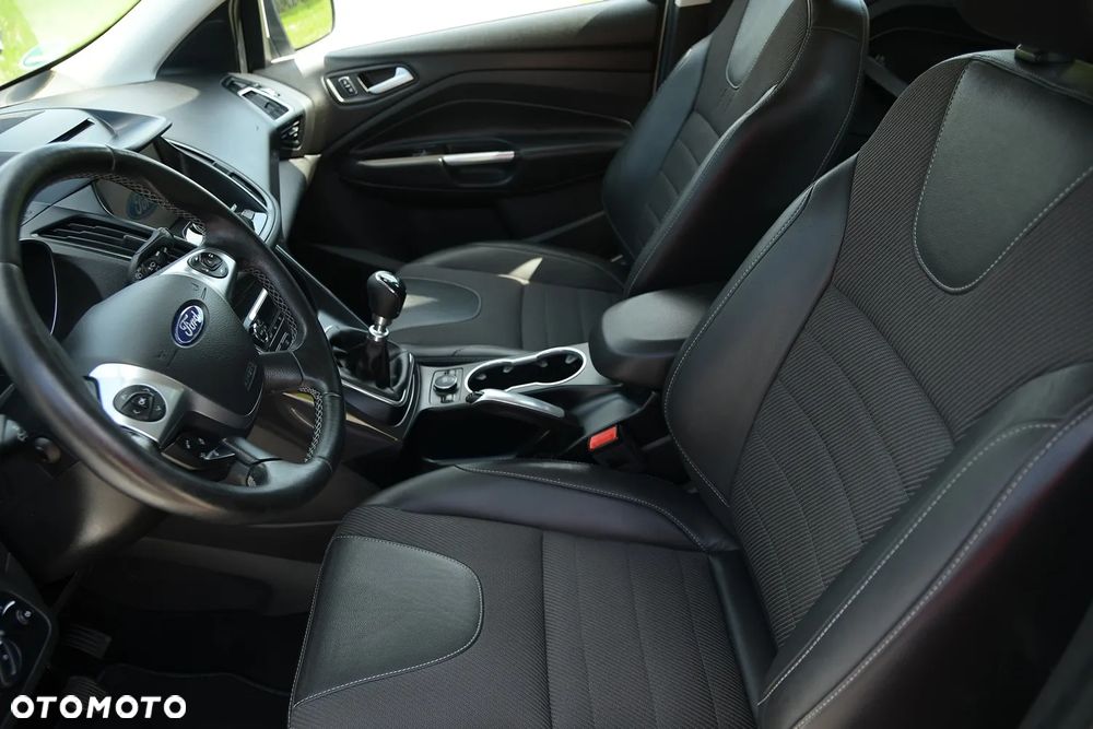 Ford Kuga 2.0 TDCi 4x4 Business Edition - 26
