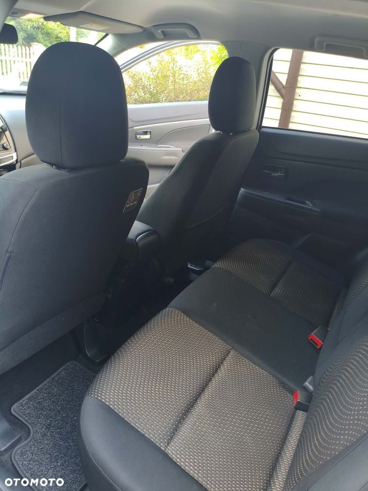 Mitsubishi ASX - 16