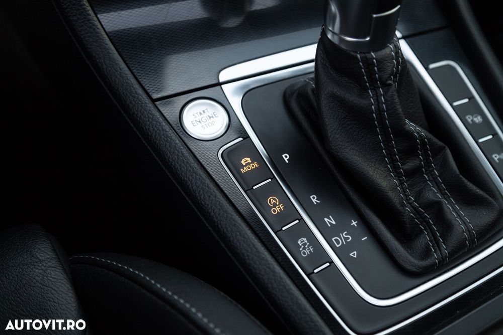 Volkswagen Golf - 14