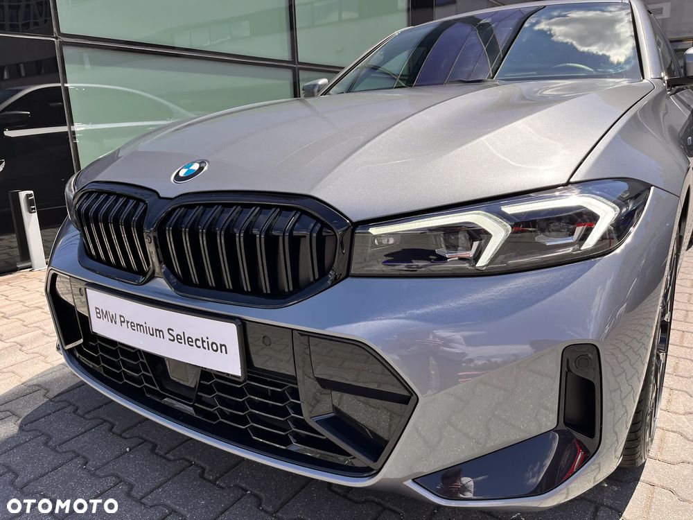 BMW Seria 3 330i xDrive M Sport sport - 28