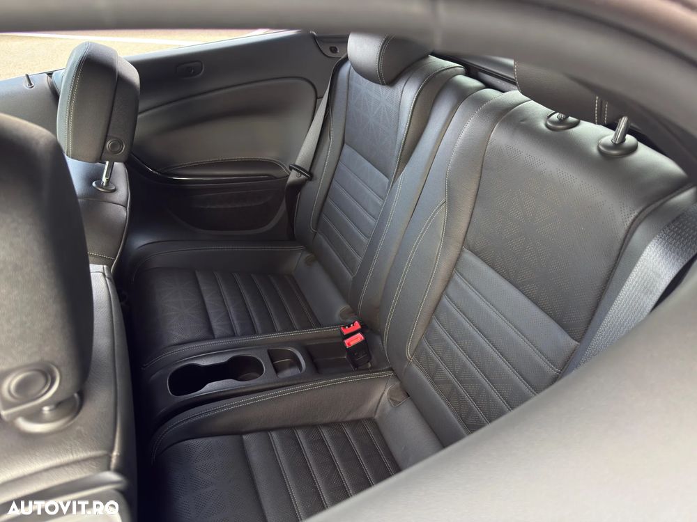 Opel Cascada 2.0 CDTI ECOTEC Start/Stop Cosmo - 11