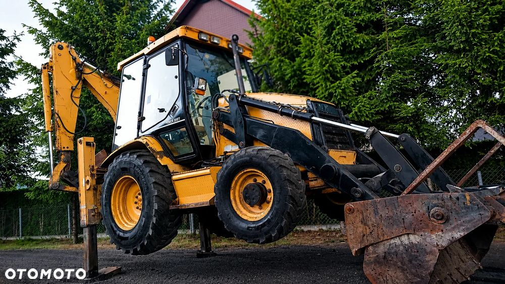 Caterpillar 428c - 4