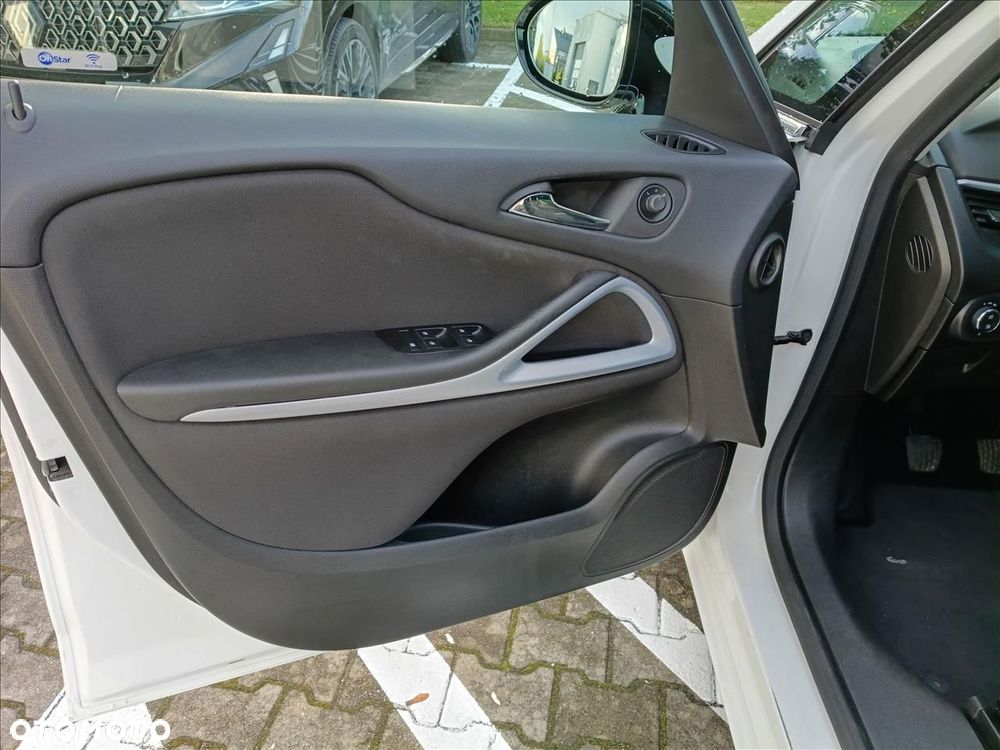 Opel Zafira - 10