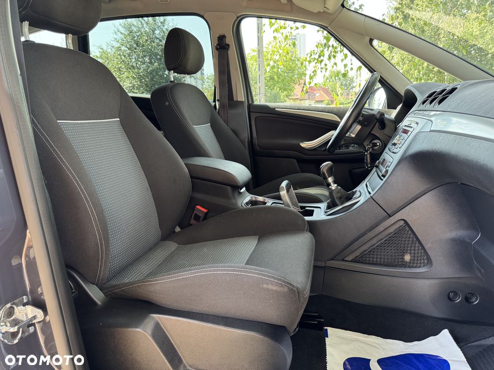 Ford S-Max - 15