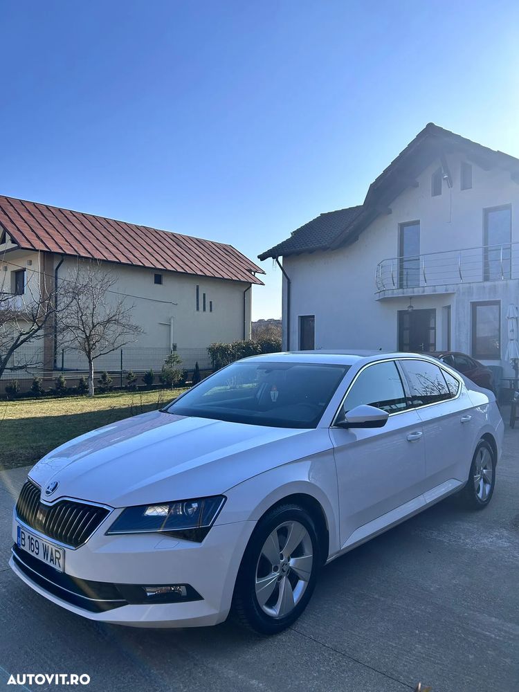 Skoda Superb 2.0 TDI 4X4 Ambition - 8